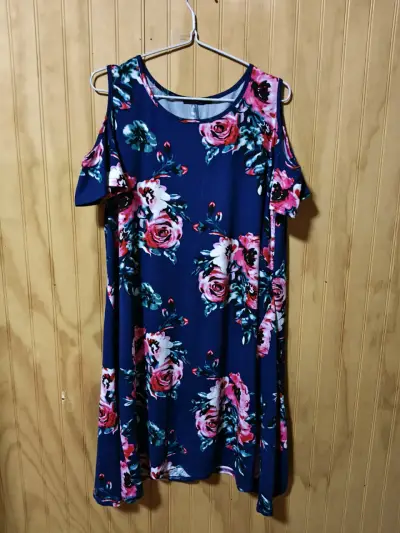 Vestido azul floral - miniatura 1