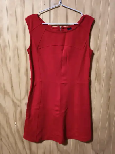 Vestido rojo - miniatura 1