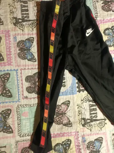 Pantalones deportivos Nike negros - miniatura 2