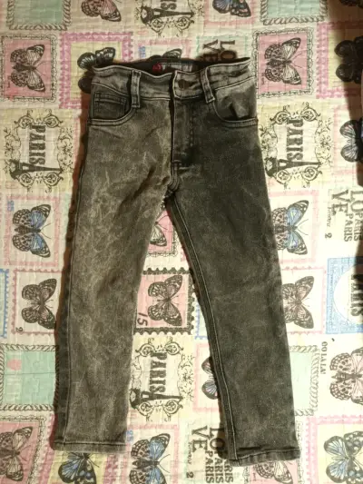 Jeans gris desgastados - miniatura 1