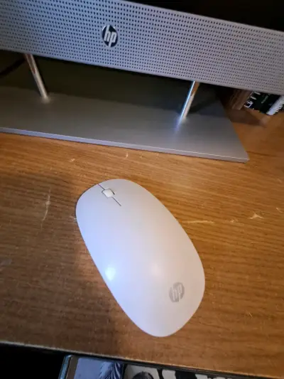 Computador HP All-in-One 24" Táctil - AMD Ryzen 5 - miniatura 2