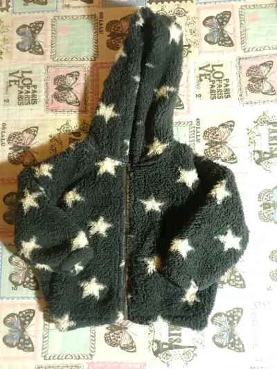 Chaqueta de felpa con estrellas - miniatura 1