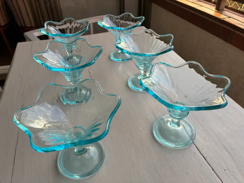 Copas de vidrio azul transparente - 2