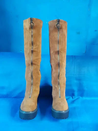 Botas altas camel con cierre - miniatura 1