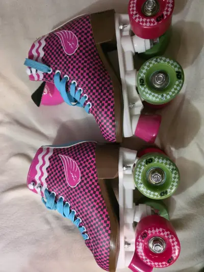 Set de patines rosados con protección - miniatura 2