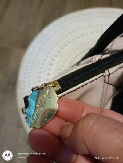 Cartera beige con detalles negros - miniatura 4