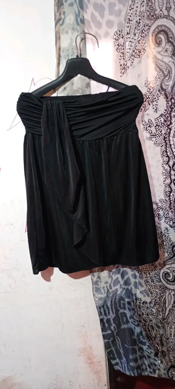 Vestido púrpura con adorno - 3