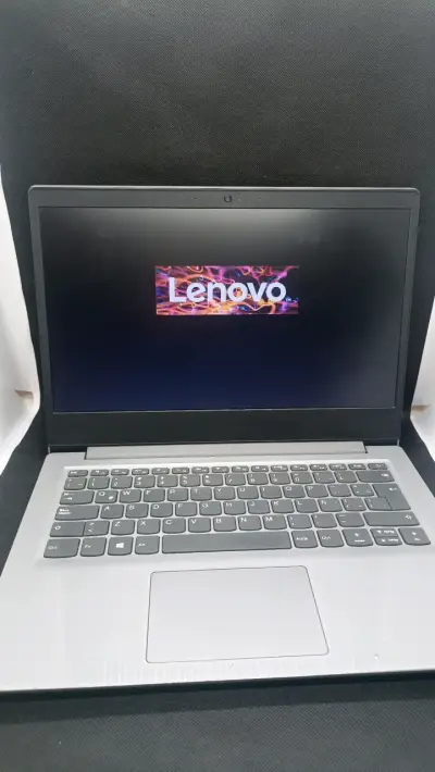 Notebook Lenovo Gris - miniatura 1