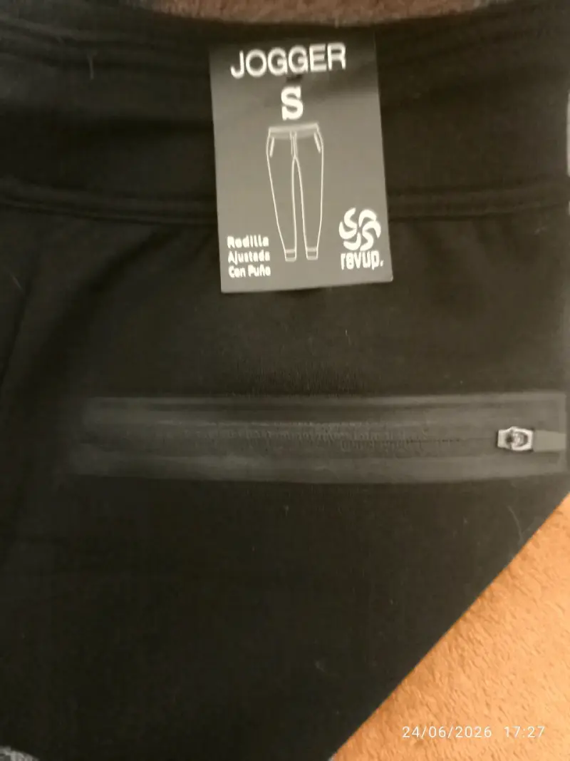 Pantalón buzo jogger negro - 3