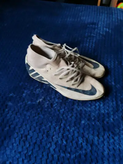 Zapatillas deportivas blancas Nike - miniatura 1