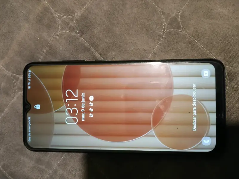 Samsung Galaxy A03 usado - 3