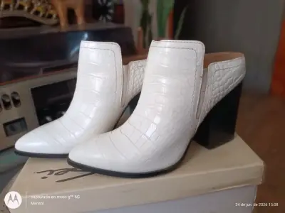 Puntillas de cuero blanco - miniatura 3