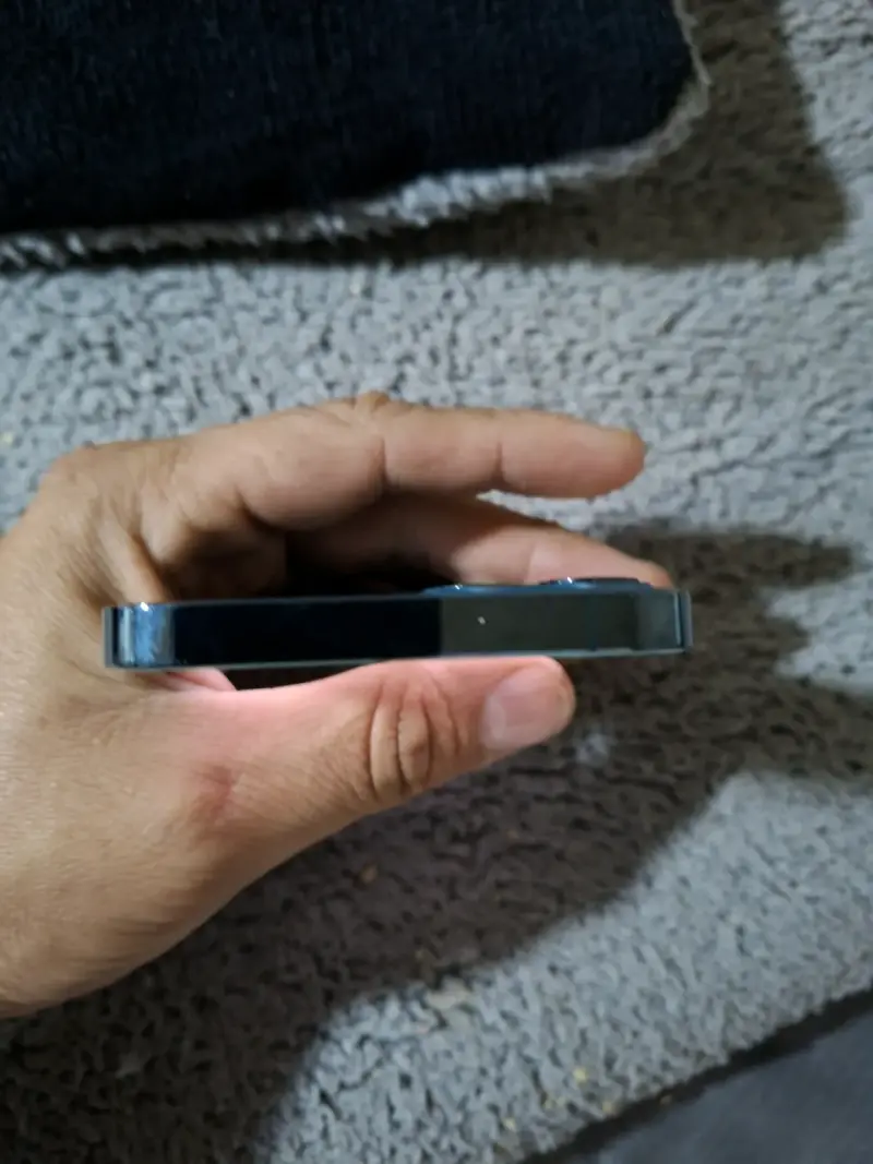 iPhone 12 Pro Azul - 4