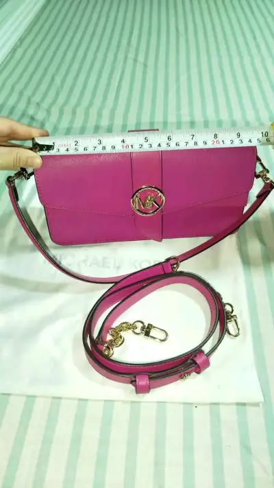 Cartera rosada con dos tipos de correa ajustable - miniatura 1