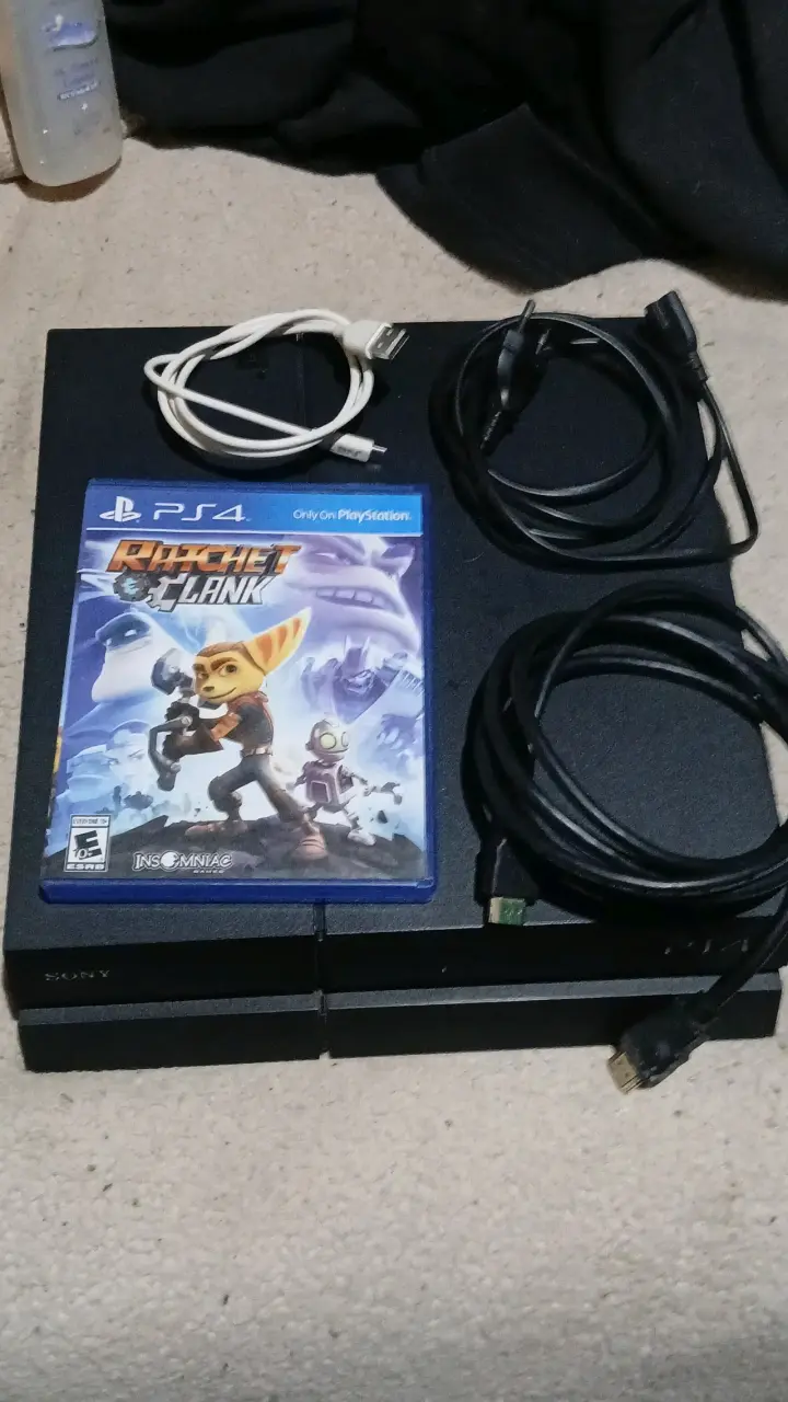 Consola PS4 Sony en buen estado - 3