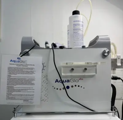 Equipo AquaGlo Plus para tratamiento facial - miniatura 1