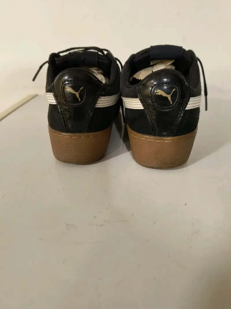 Zapatillas negras Puma clásicas - 2
