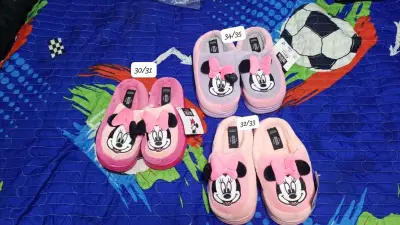 Pantuflas Minnie Mouse para niños - miniatura 1