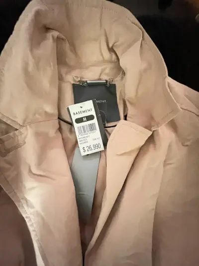 Abrigo beige de mujer - miniatura 2