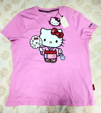 Polera rosa Hello Kitty - miniatura 1