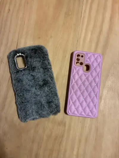 Fundas para celular peludas y acolchadas - miniatura 1