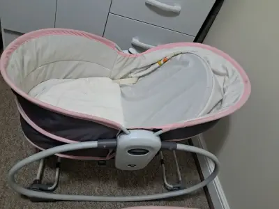 Silla mecedora para bebé rosa - miniatura 2