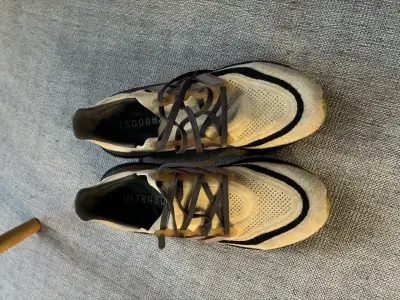 Adidas Ultraboost Light - miniatura 2