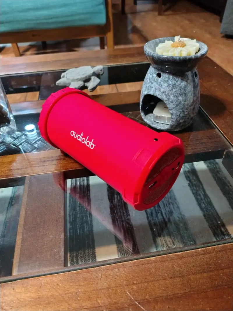 Altavoz portátil rojo - 3