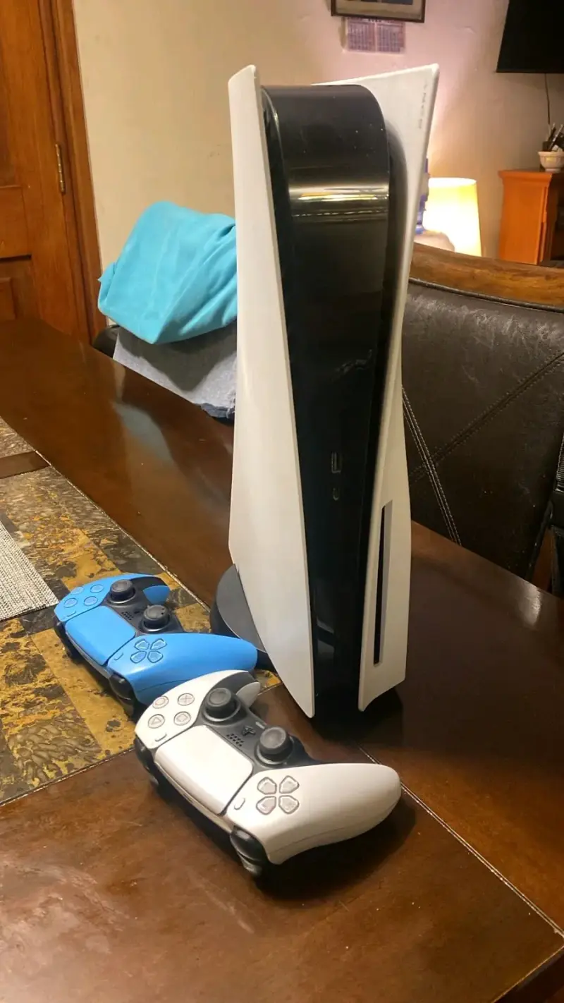 Consola PlayStation 5 blanca - 4