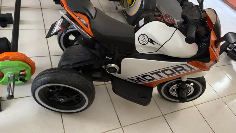 Mini moto bateria para niños - 4