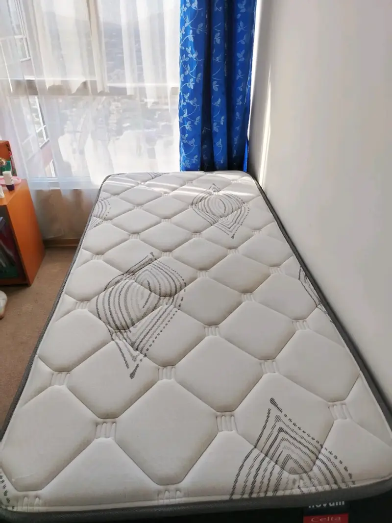Colchón y box spring de plaza - 2