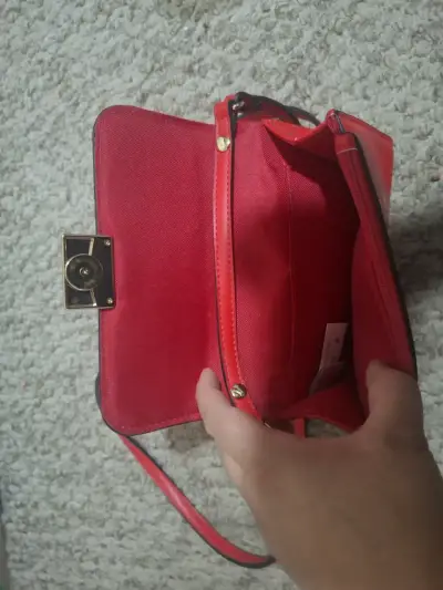 Cartera roja pequeña - miniatura 2