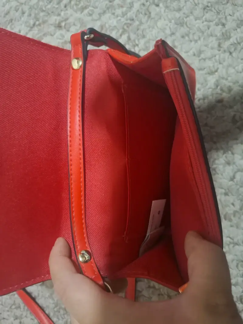 Cartera roja pequeña - 4