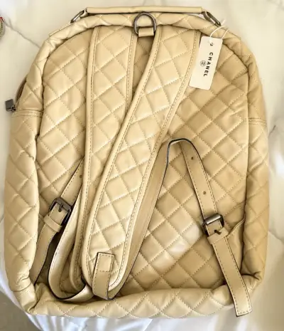 Mochila beige acolchada - miniatura 2