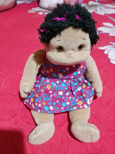 Muñeca de peluche floral - miniatura 3