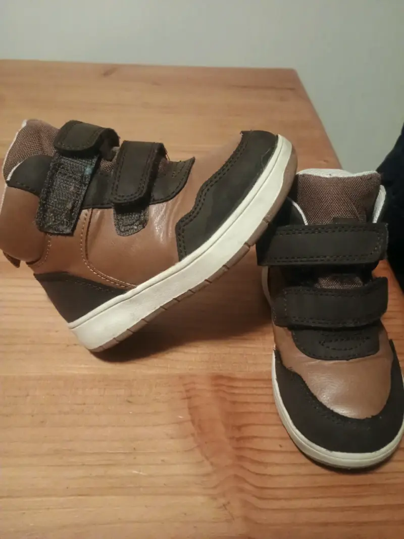 Zapatos infantiles marrones - 2