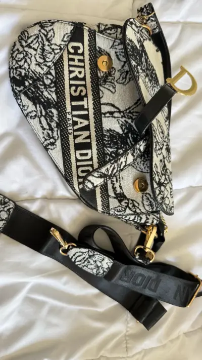 Cartera Christian Dior en blanco y negro - miniatura 1