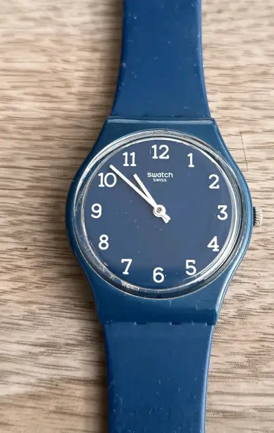Reloj analógico Swatch azul - miniatura 2