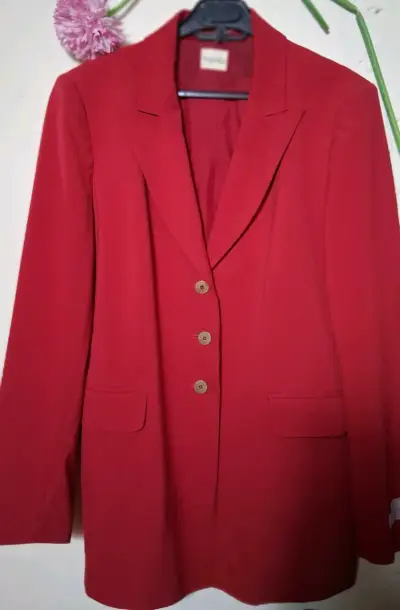Blazer rojo elegante - miniatura 2