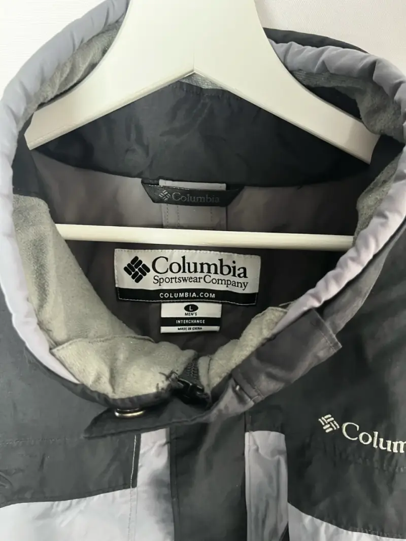Chaqueta Columbia negra y gris - 4