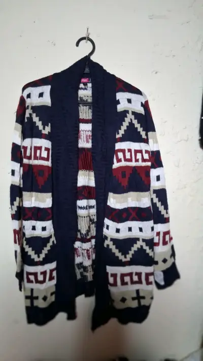 Cardigan étnico de lana - miniatura 1