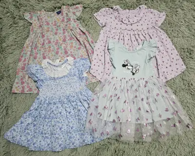 Vestidos de niña estampados - miniatura 1