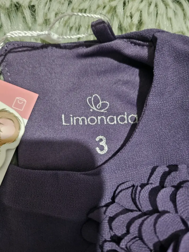 Vestido morado con lentejuelas - 4