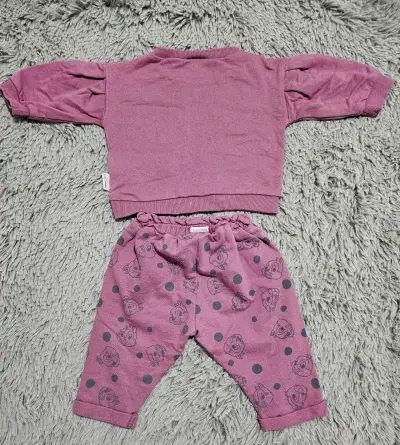 Conjunto buzo niña - miniatura 2