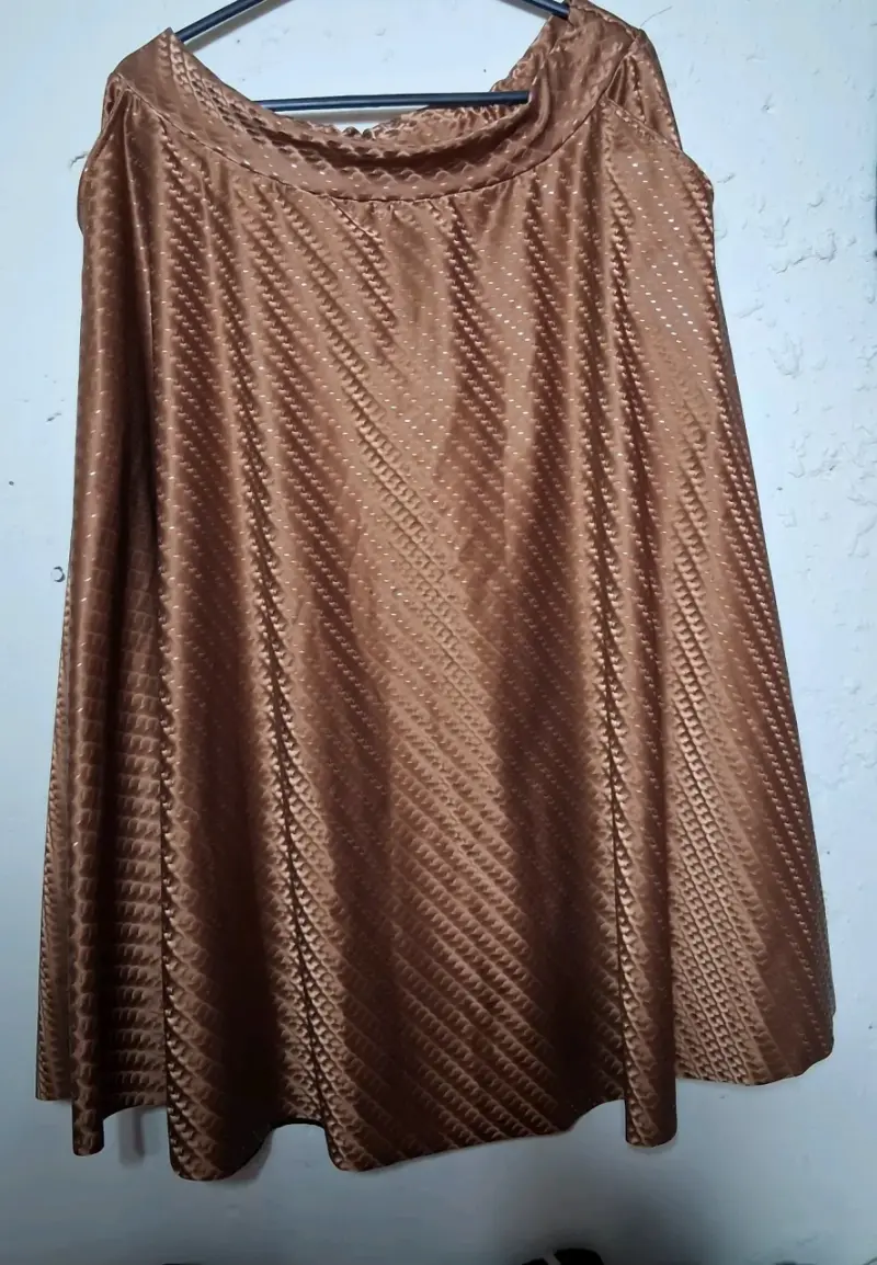 Vestido suelto marrón brillante - 6