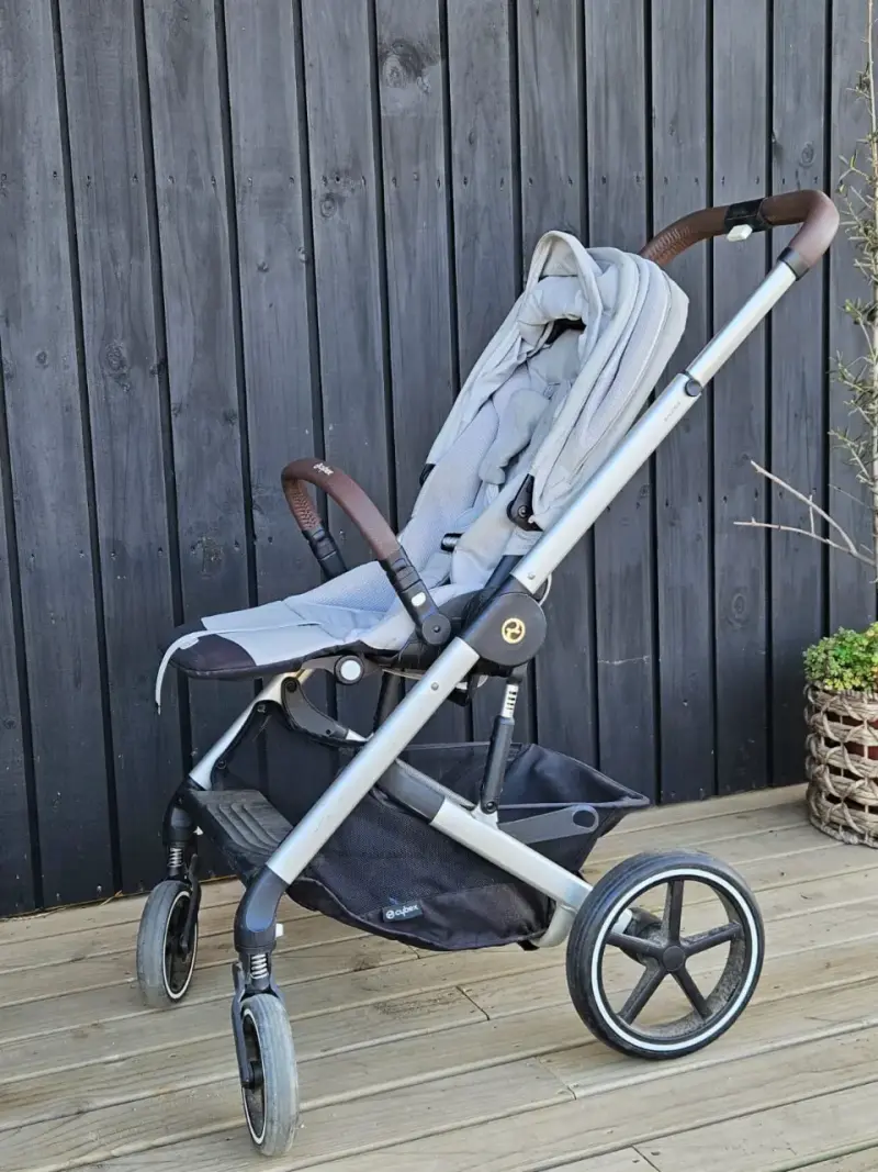 Coche de paseo Cybex gris - 4