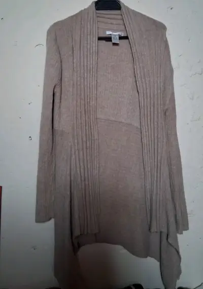 Cardigan de lana beige - miniatura 1