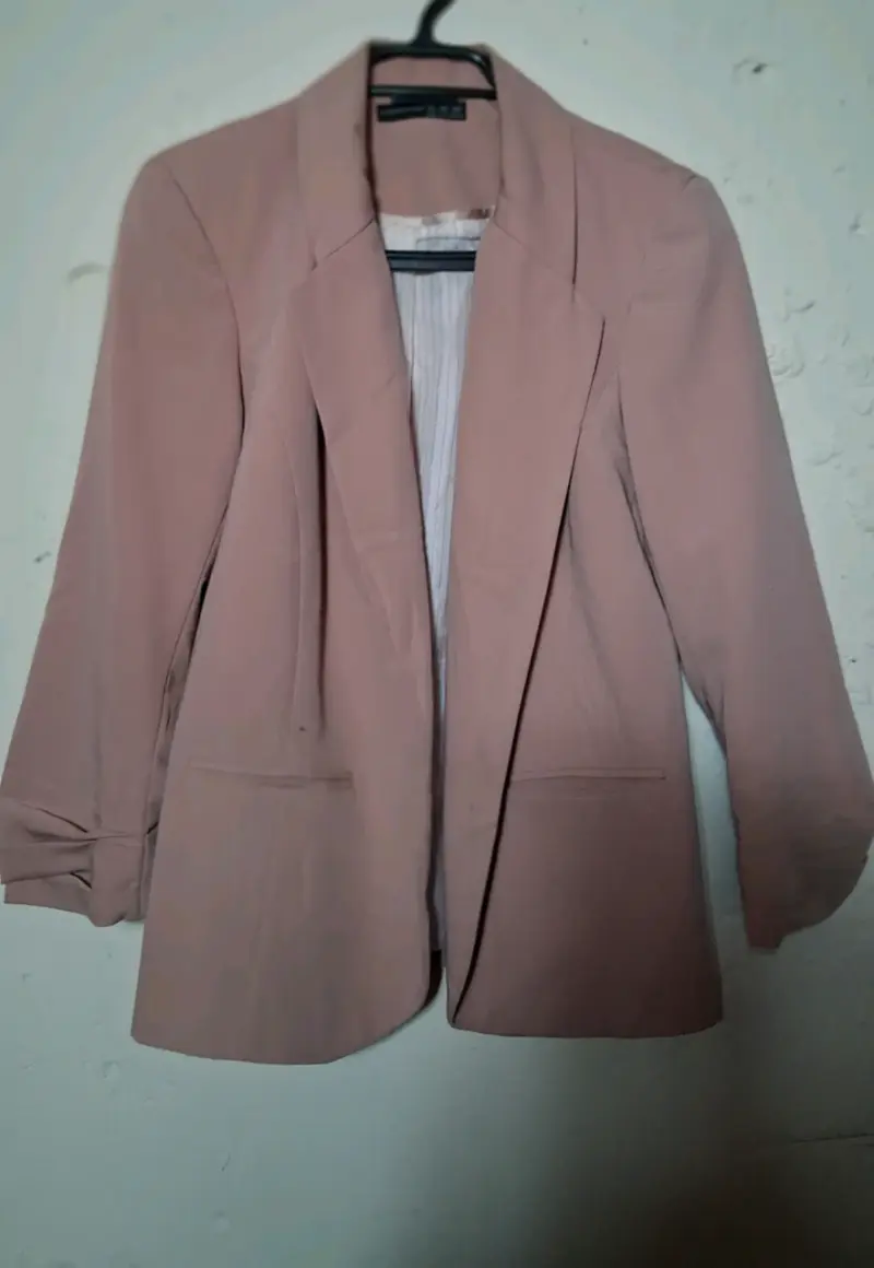 Blazer rosa elegante - 4