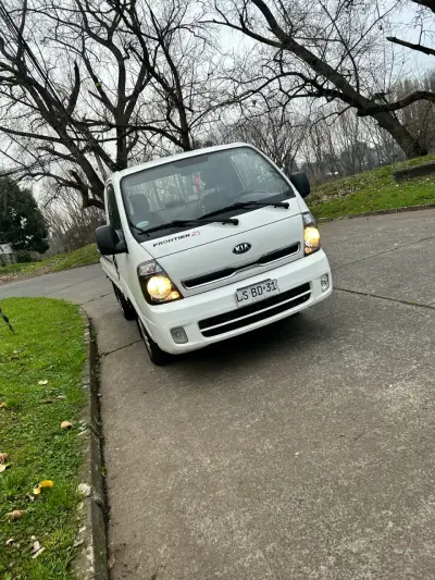 Kia Frontier 2.5 - miniatura 1