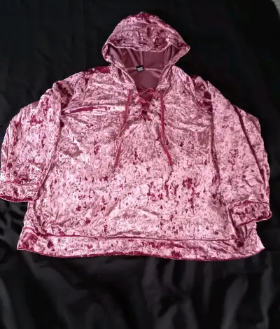 Polerón de terciopelo rosado oscuro - miniatura 1